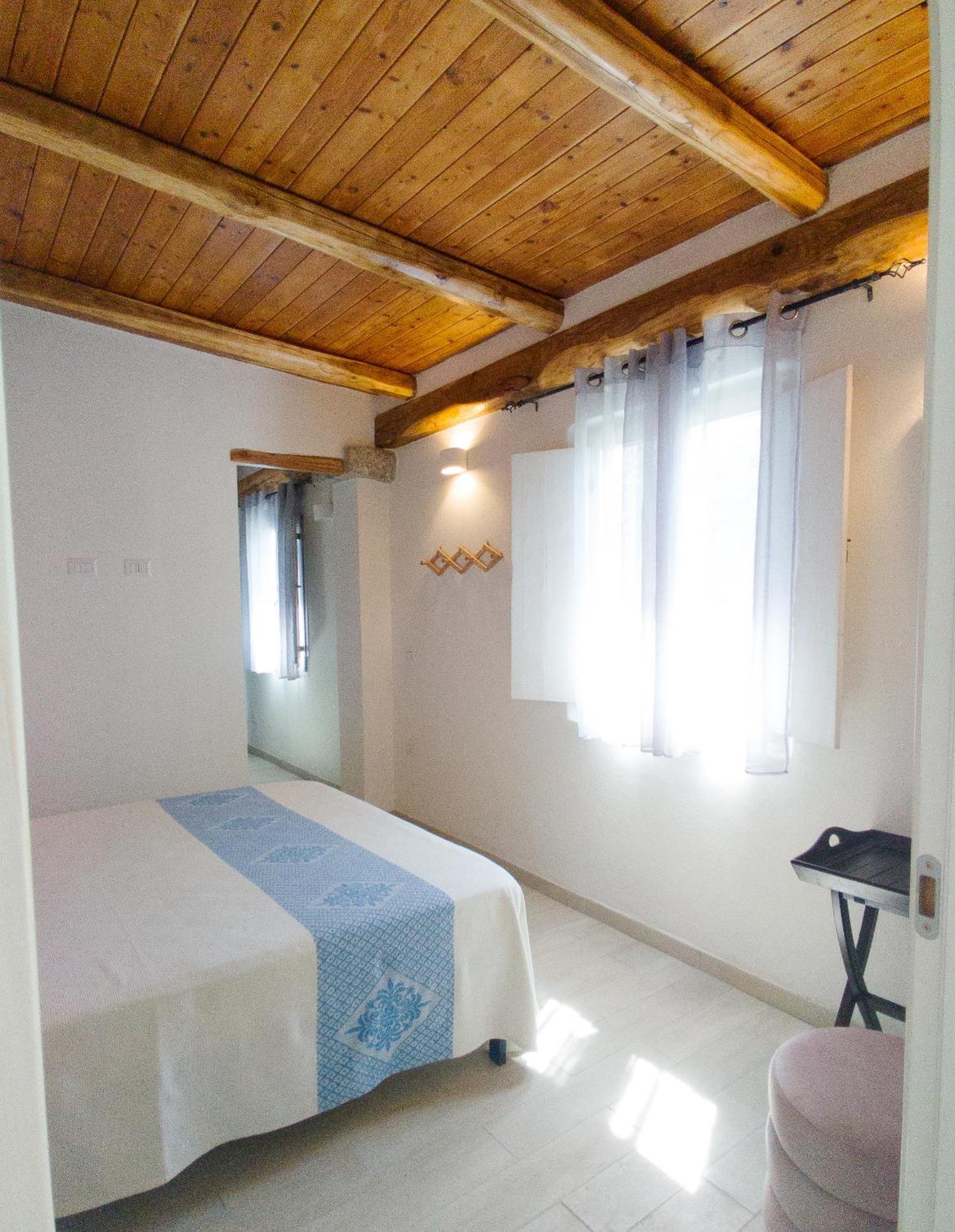 Appartamento Dimora Mare San Teodoro  Esterno foto